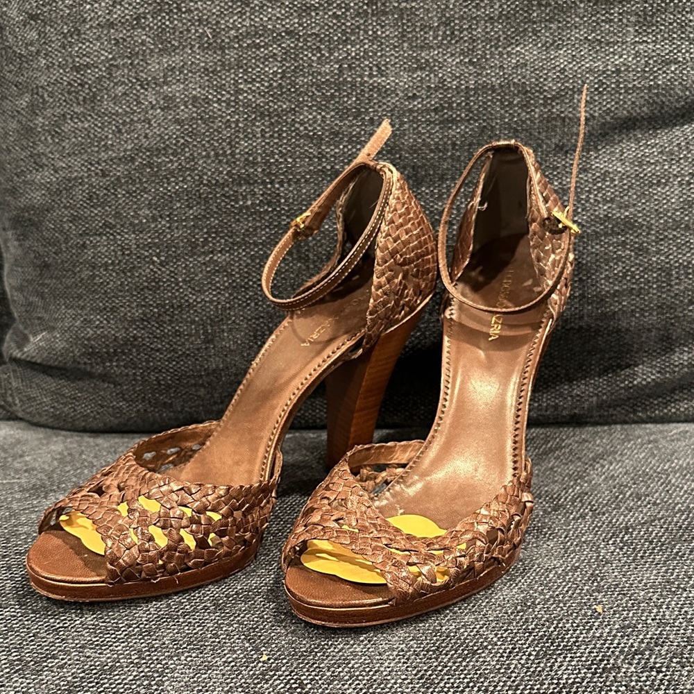 BCBGMaxAzria Brown Woven Heels